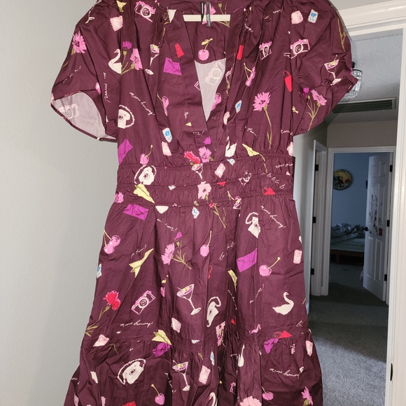 Chic Burgundy Patterned Dress - Picture 7 of 14